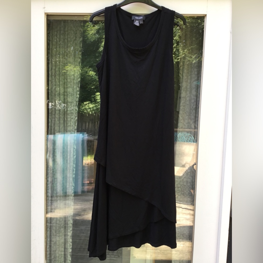 Karen Kane Asymmetric Large Black dress GUC